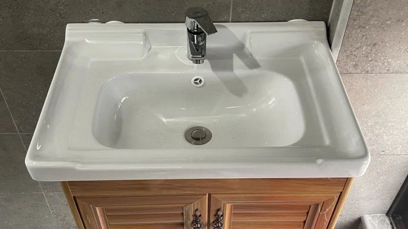 918博天堂家居援建清远市王田村党群服务中心圆满乐成_3